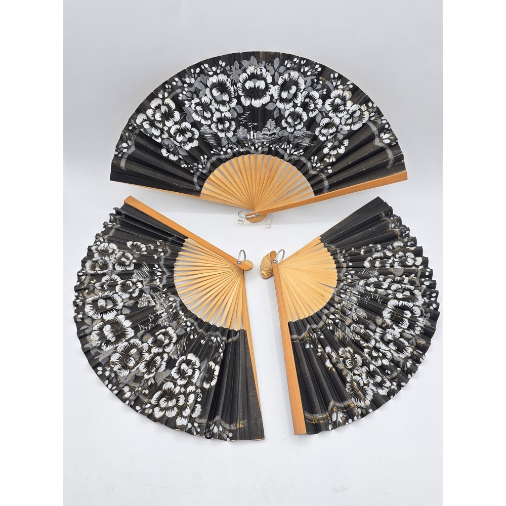 3 Lot of Vintage Matching Japanese Hand Fans Floral‎ Paper & Bamboo Hand Painted